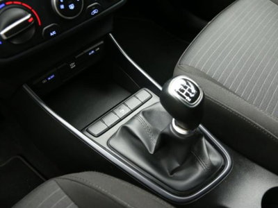 Hyundai i20 1.2 MPI MT ConnectLine (13)