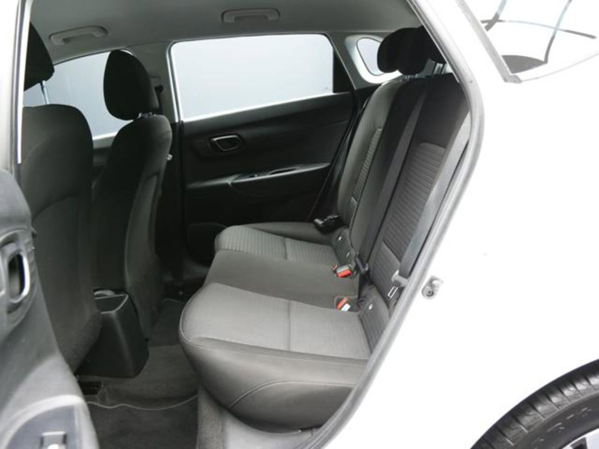 Hyundai i20 1.2 mpi Connectline mt (8)