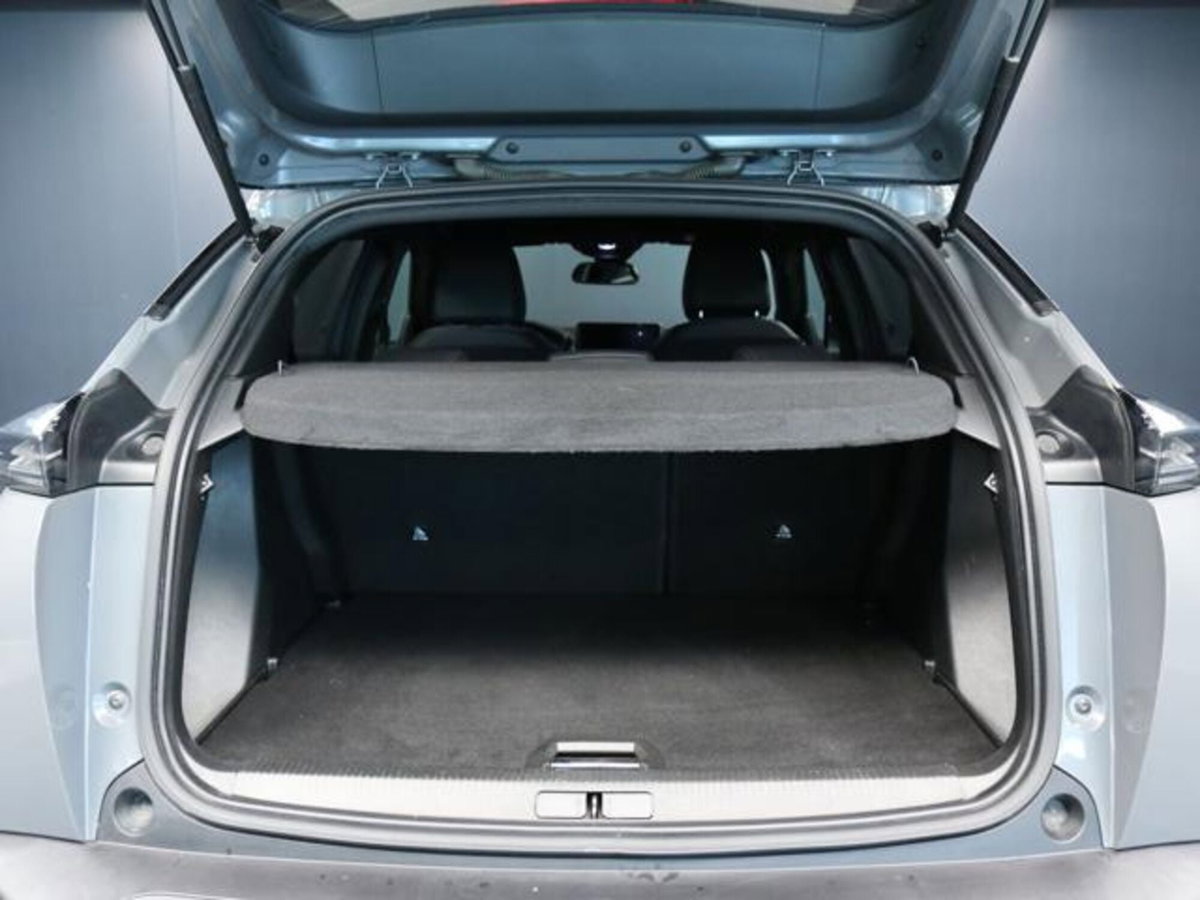 Peugeot 2008 PureTech 100 S&S Allure (7)