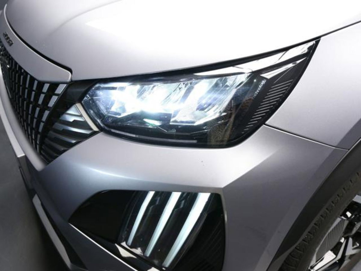 Peugeot 2008 1.2 puretech Allure s&s 130cv eat8 (3)