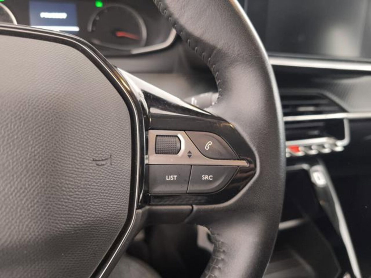 Peugeot 2008 PureTech 130 S&S Active (15)