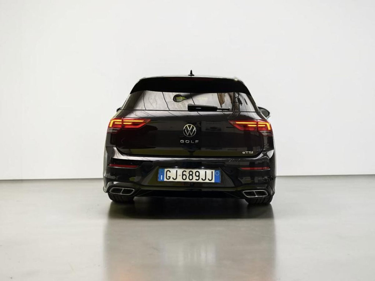 Volkswagen Golf 1.5 eTSI 150 CV EVO ACT DSG R-Line (4)