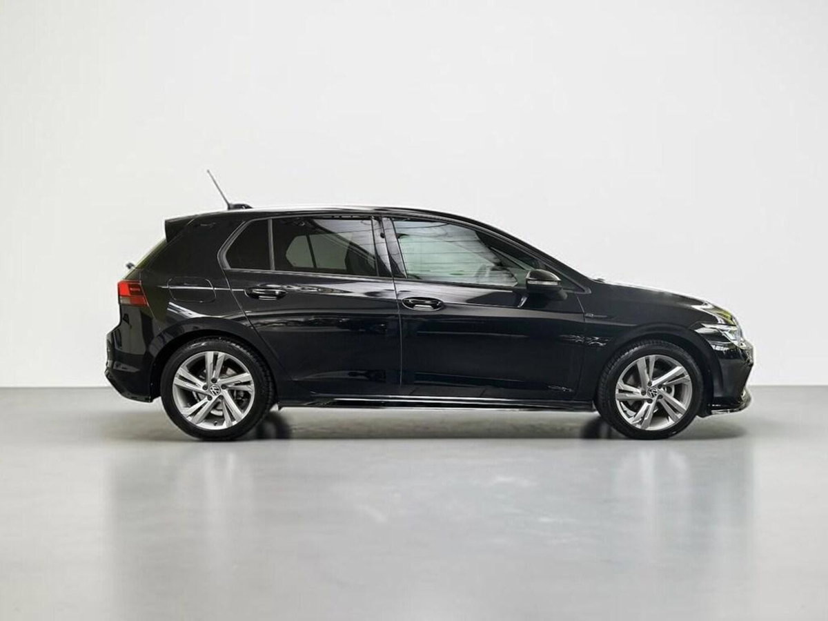 Volkswagen Golf 1.5 eTSI 150 CV EVO ACT DSG R-Line (5)
