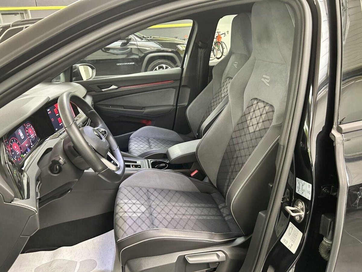 Volkswagen Golf 1.5 eTSI 150 CV EVO ACT DSG R-Line (7)