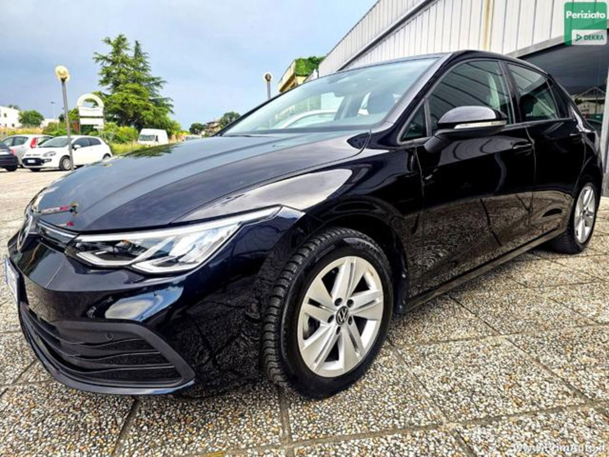 Volkswagen Golf Variant 1.0 eTSI EVO DSG Life