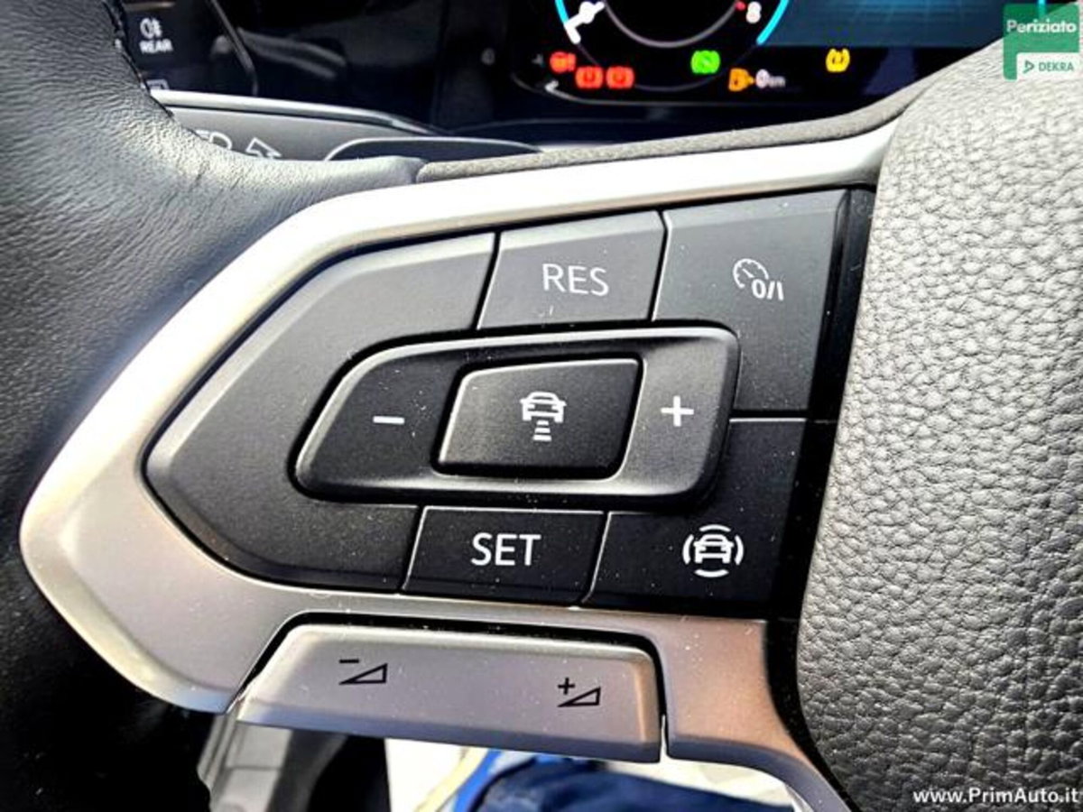Volkswagen Golf Variant 1.0 eTSI EVO DSG Life (20)