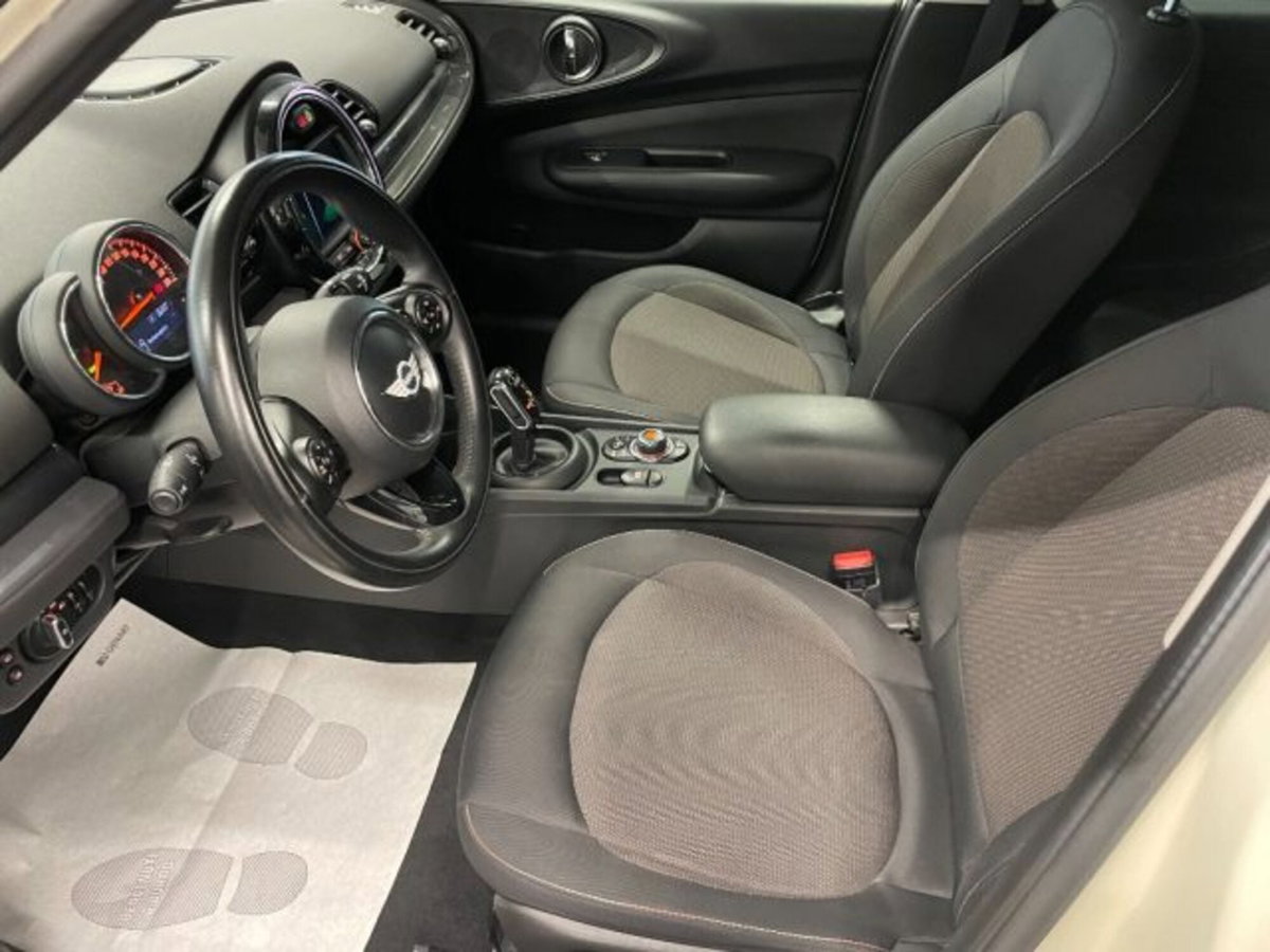 MINI Mini Clubman 1.5 One D Business Clubman (2)