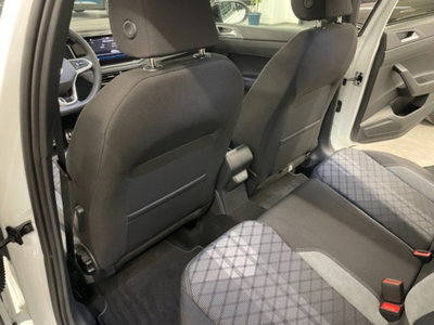 Volkswagen Taigo 1.0 tsi R-Line 115cv (3)