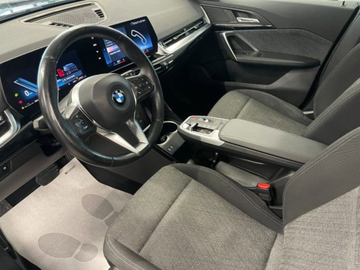BMW X1 sDrive 18d Edition Essence (10)
