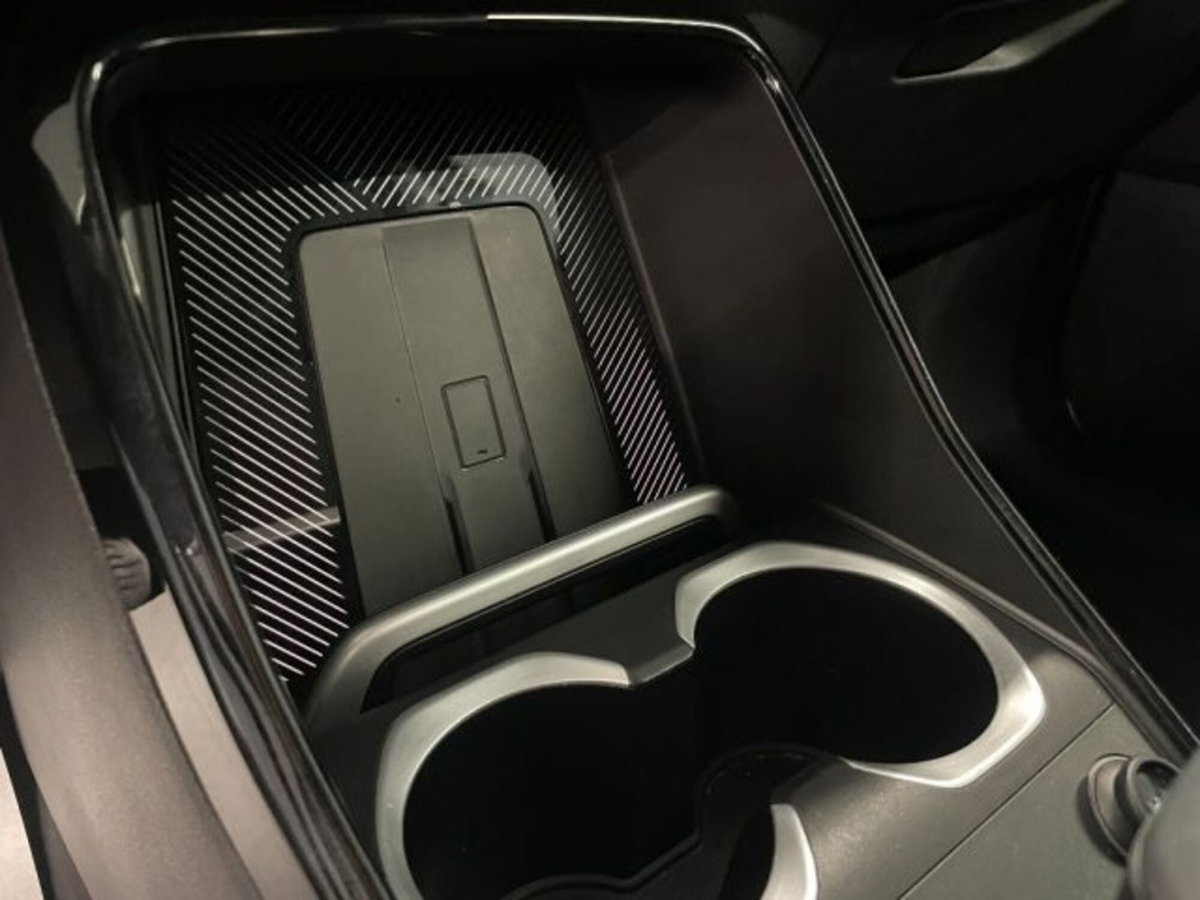 BMW X1 sDrive 18d Edition Essence (20)