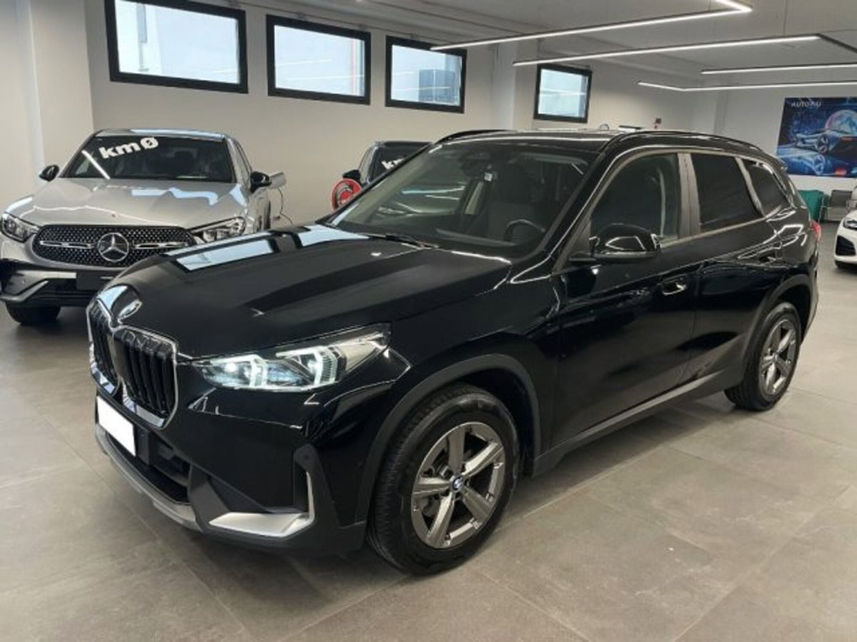 BMW X1 sDrive 18d Edition Essence (7)
