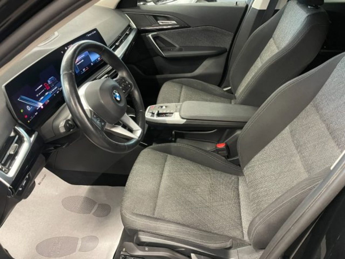 BMW X1 sDrive 18d Edition Essence (9)
