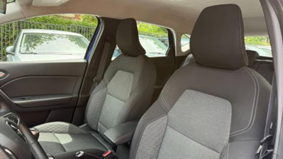Renault Captur TCe 90 CV Zen (13)