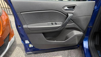 Renault Captur TCe 90 CV Zen (18)