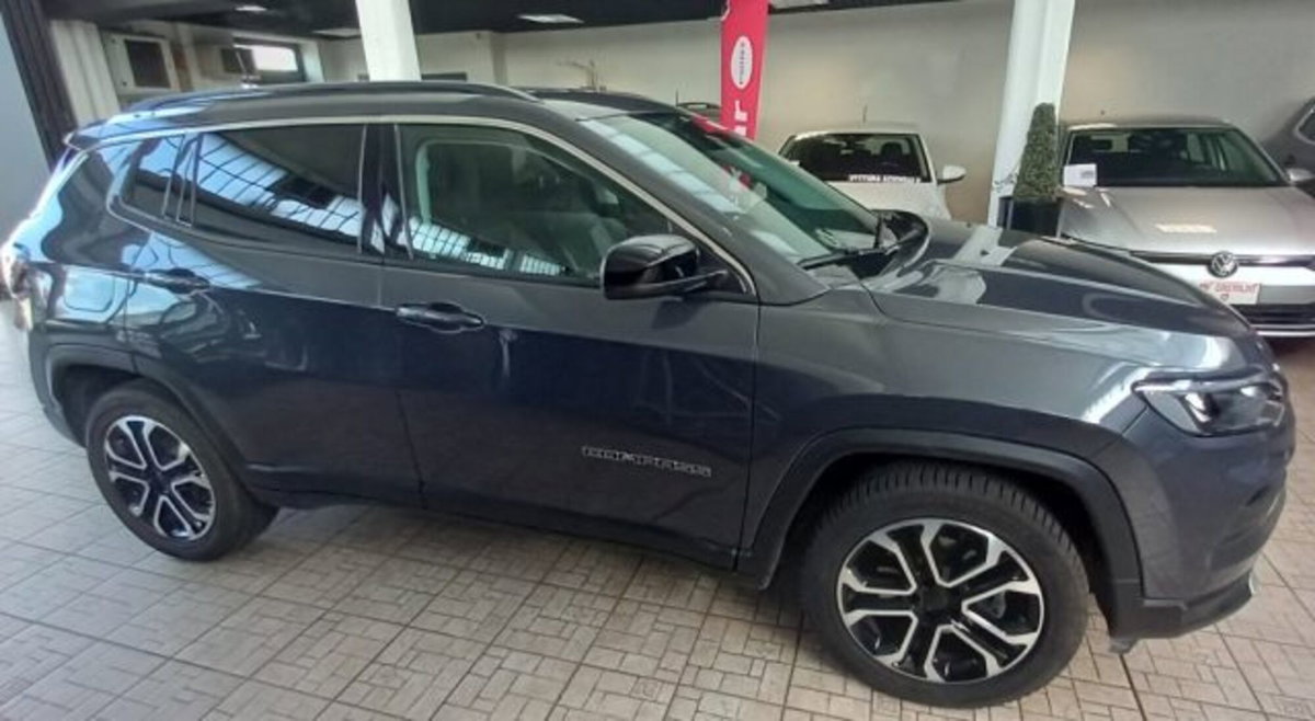 Jeep Compass 1.6 Multijet II 2WD Limited (2)