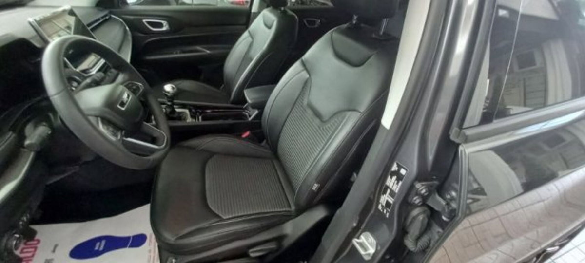 Jeep Compass 1.6 Multijet II 2WD Limited (8)