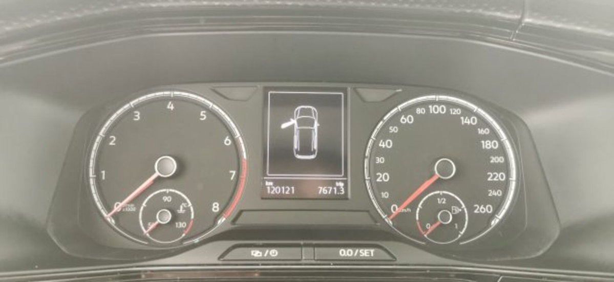 Volkswagen T-Cross 1.0 TSI Style BMT (10)