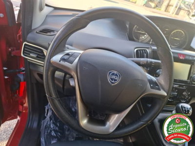 Lancia Ypsilon 1.2 69 CV 5 porte GPL Ecochic Gold (12)