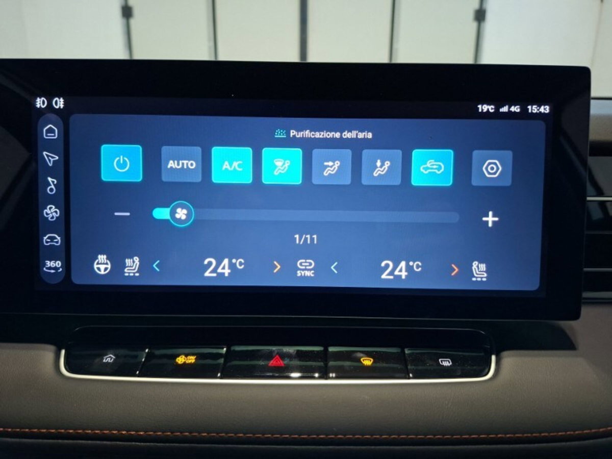 Mg HS 1.5 hybrid+ Luxury auto (19)