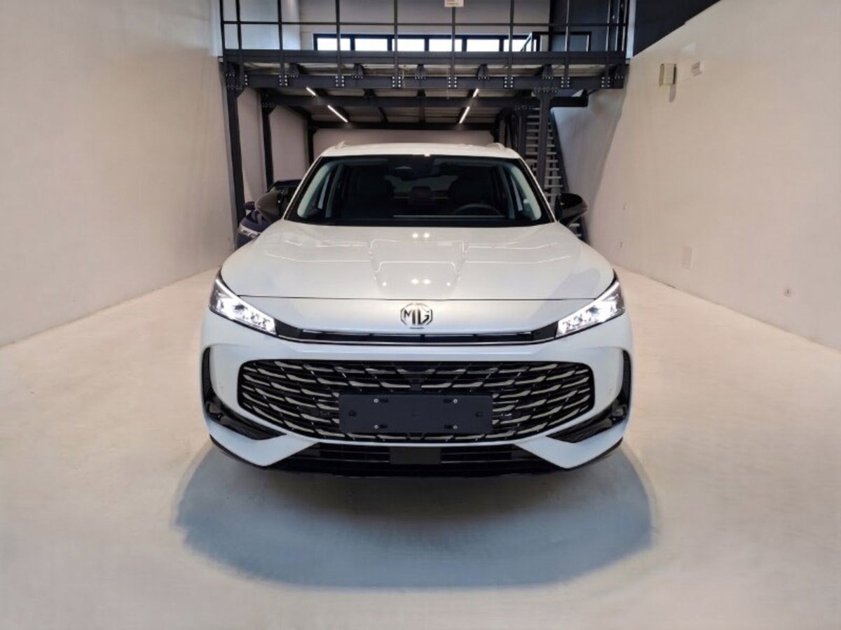Mg HS 1.5 hybrid+ Luxury auto (2)