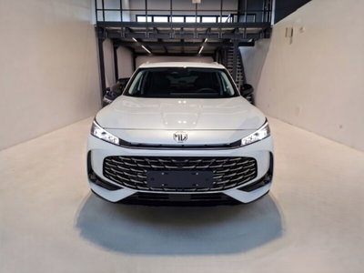 Mg HS 1.5 hybrid+ Luxury auto (2)