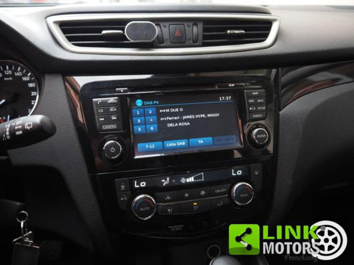 Nissan Qashqai 1.6 dCi 2WD Tekna (12)