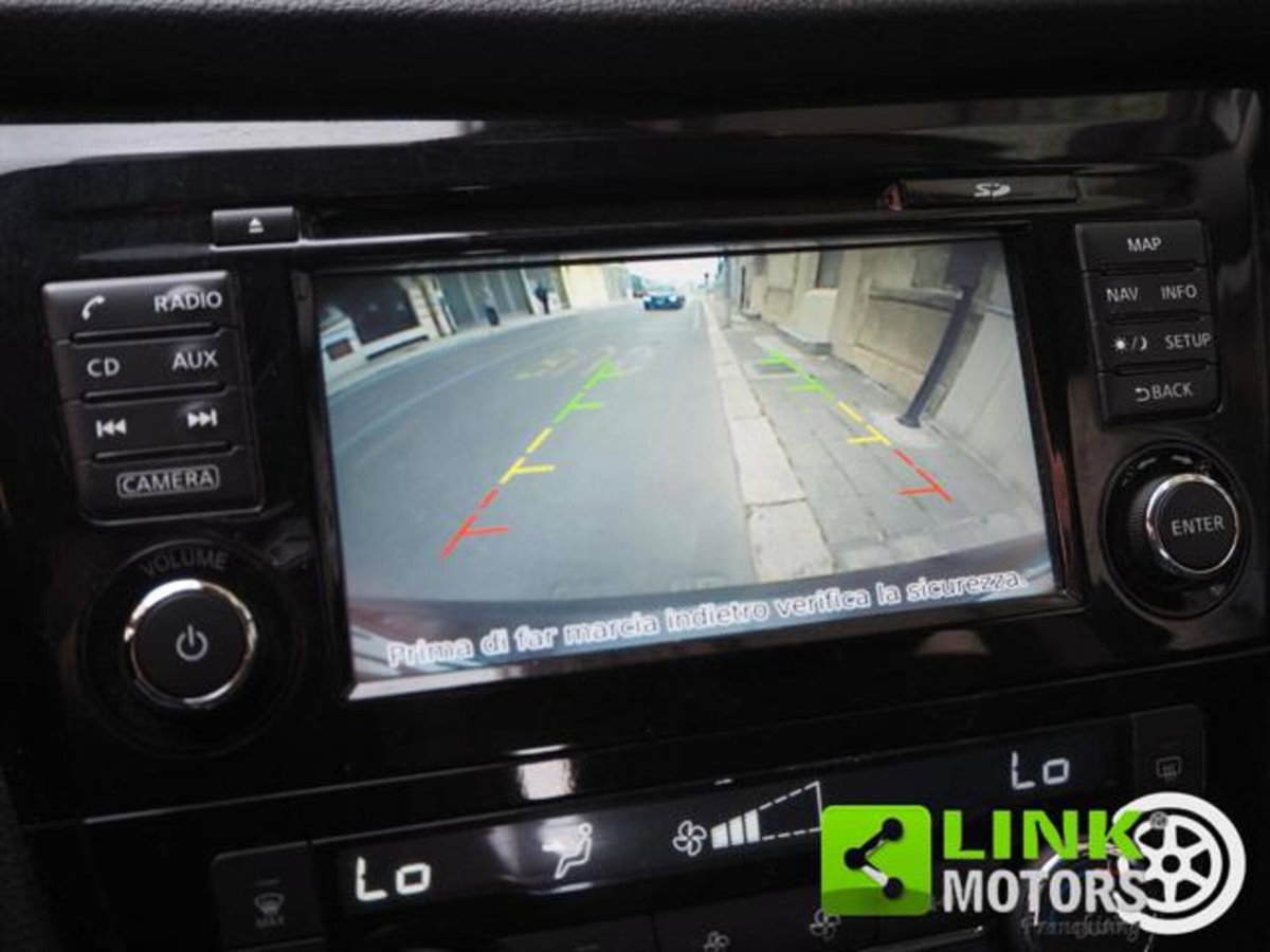 Nissan Qashqai 1.6 dCi 2WD Tekna (13)
