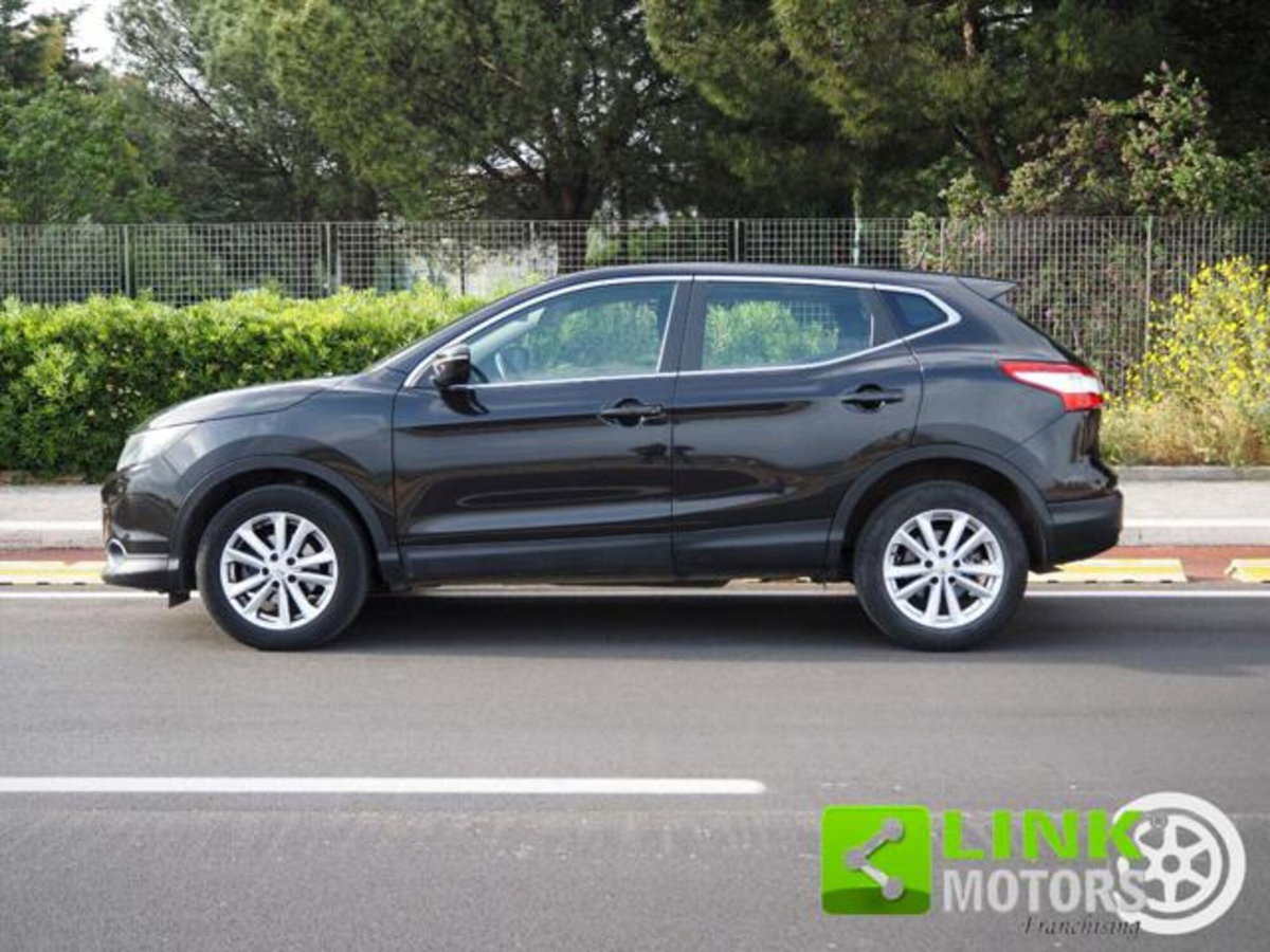 Nissan Qashqai 1.6 dCi 2WD Tekna (3)