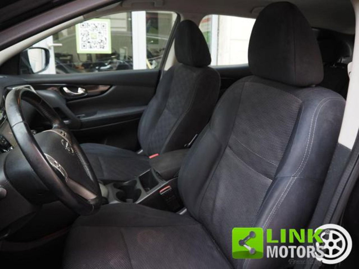Nissan Qashqai 1.6 dCi 2WD Tekna (5)
