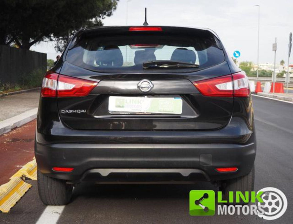 Nissan Qashqai 1.6 dCi 2WD Tekna (8)