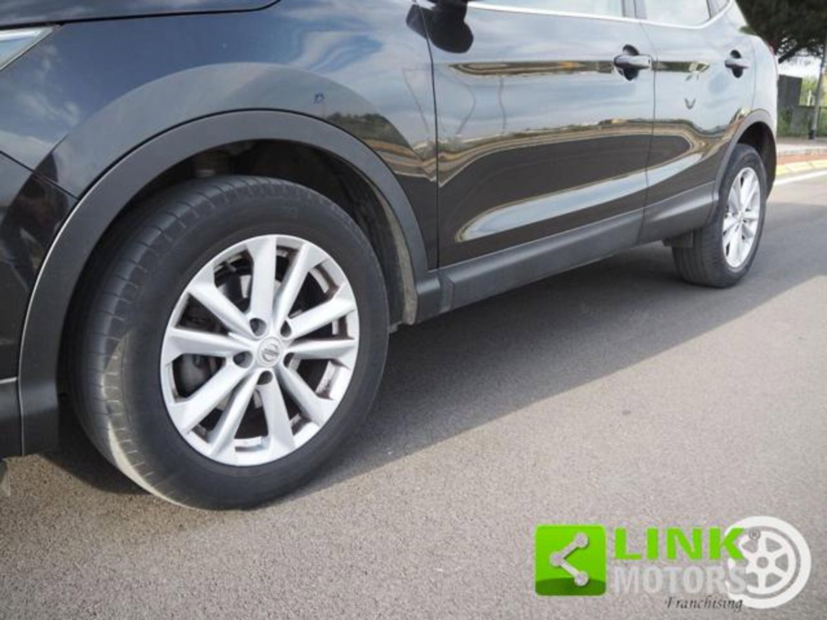 Nissan Qashqai 1.6 dCi 2WD Tekna (9)