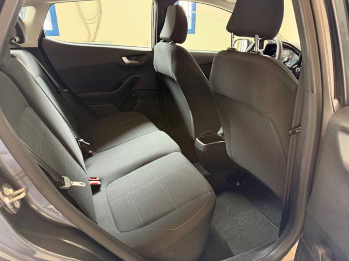 Ford Fiesta 1.1 75 CV GPL 5 porte Titanium (13)
