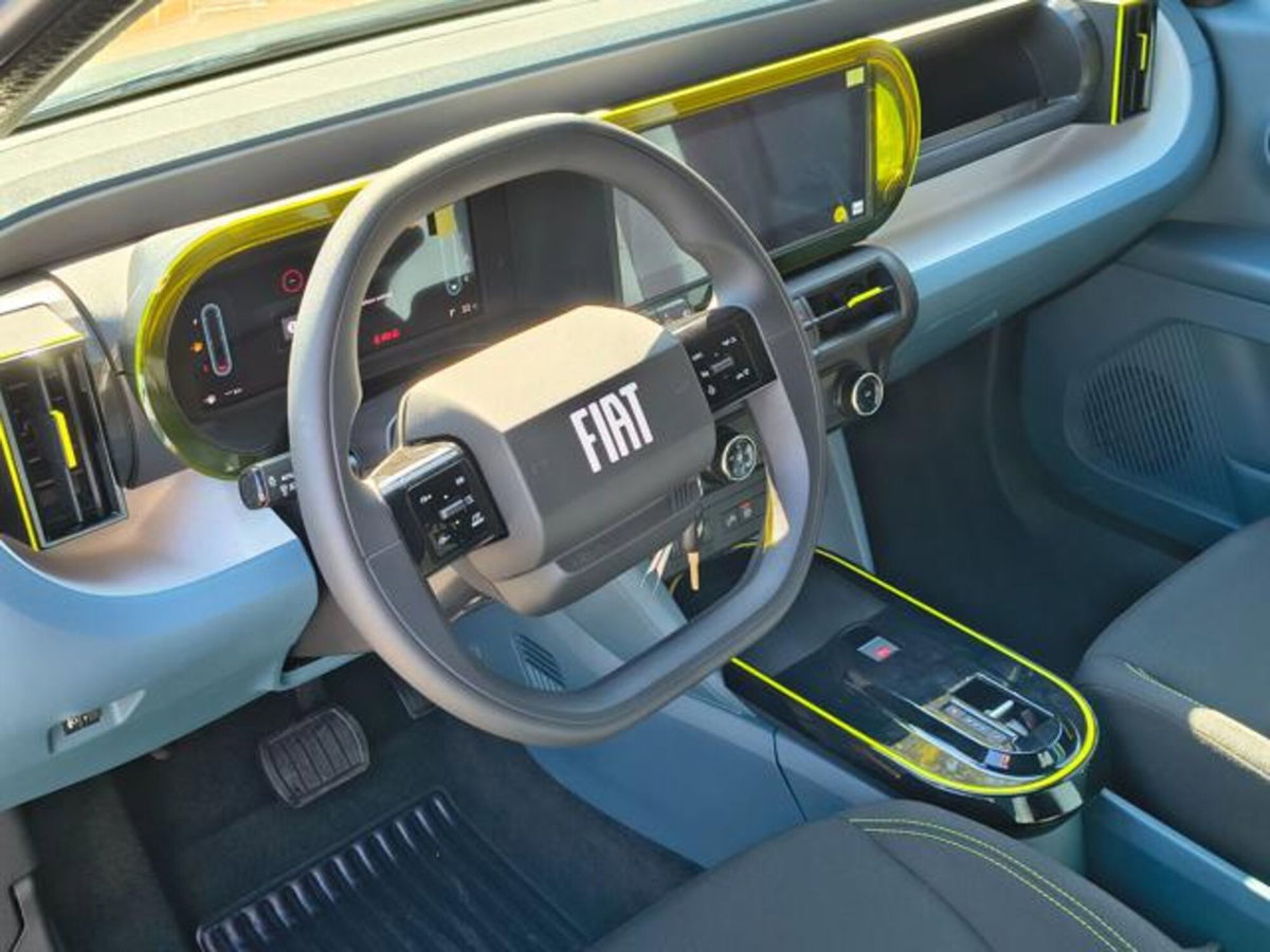 Fiat Grande Panda 1.2 hybrid Icon 110cv edct (9)