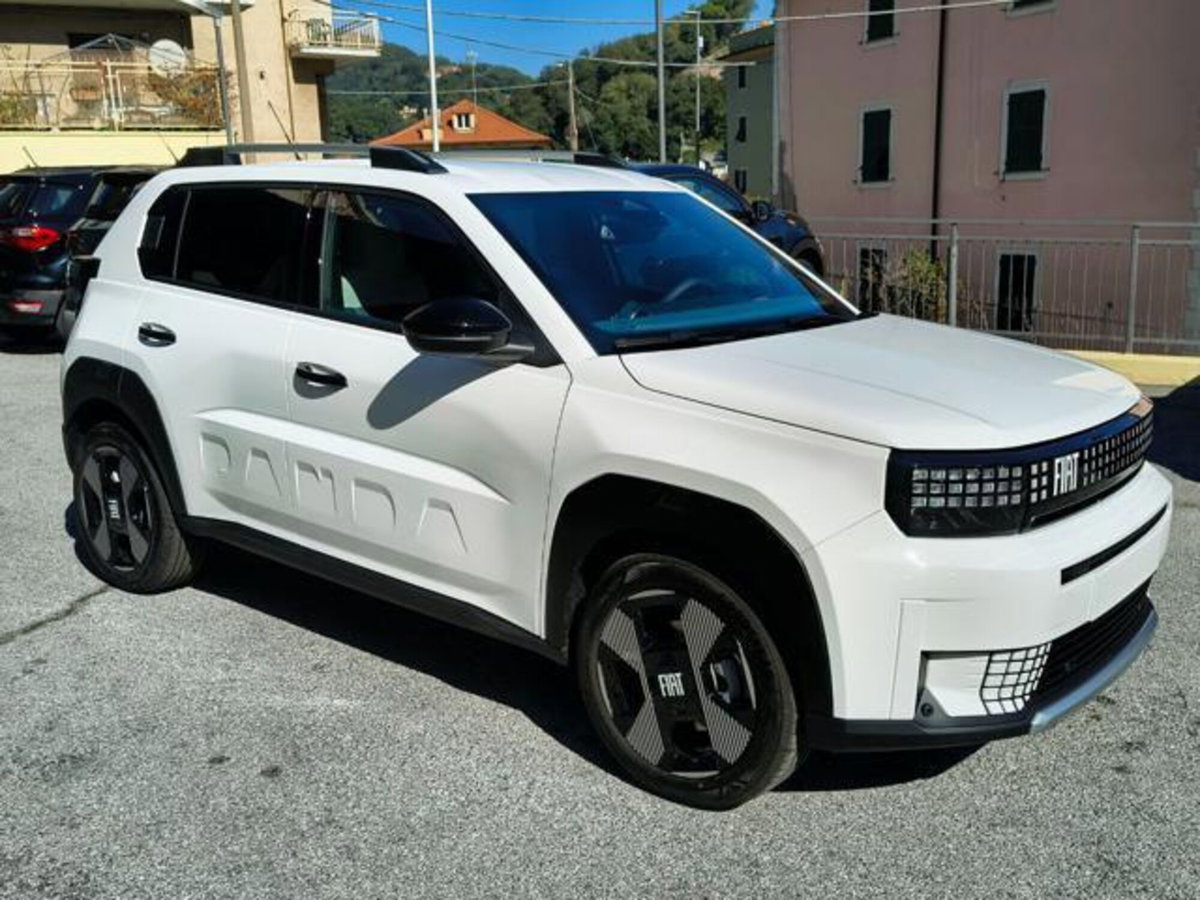Fiat Grande Panda 1.2 hybrid La Prima 110cv edct (3)