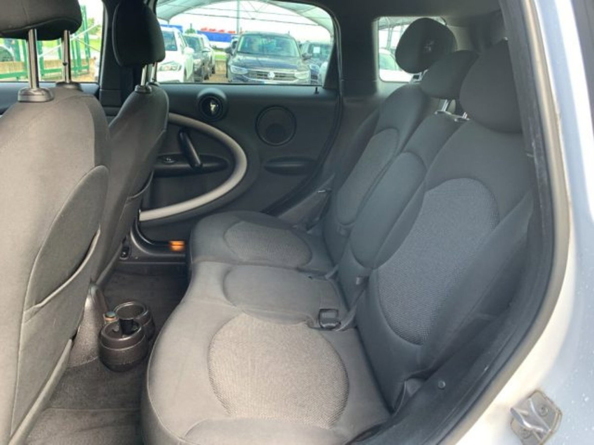 MINI Mini Countryman 2.0 Cooper D Countryman Automatica (10)