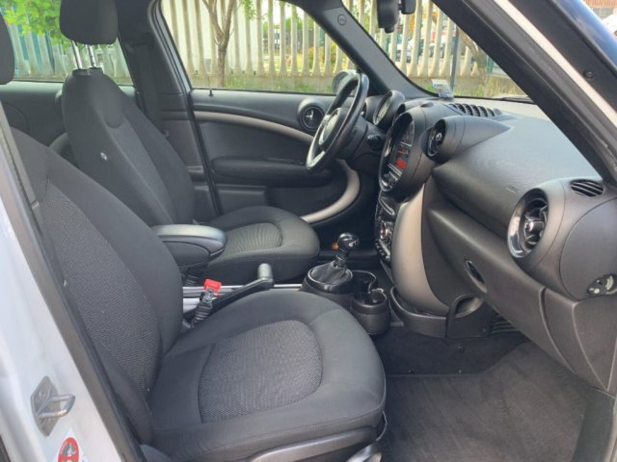 MINI Mini Countryman 2.0 Cooper D Countryman Automatica (12)