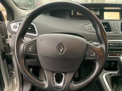 Renault Scenic E-Tech Electric 1.5 dCi 110CV EDC Energy (19)