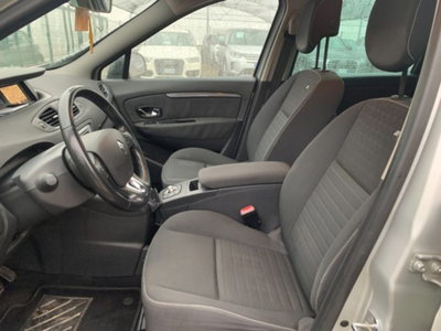 Renault Scenic E-Tech Electric 1.5 dCi 110CV EDC Energy (9)