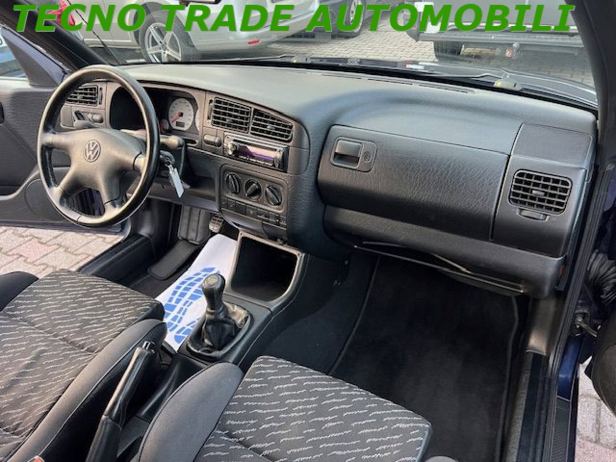 Volkswagen Golf Cabrio 1.6 cat Sport (13)