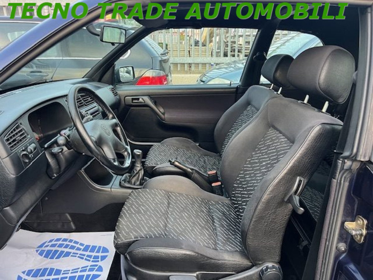 Volkswagen Golf Cabrio 1.6 cat Sport (8)