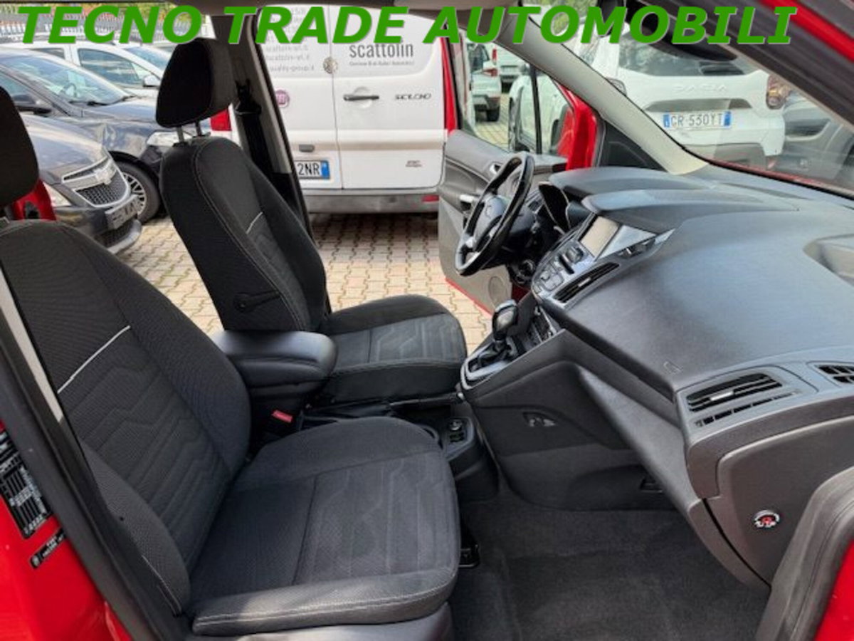 Ford Tourneo Connect 1.5 TDCi 120 CV Powershift Titanium (11)