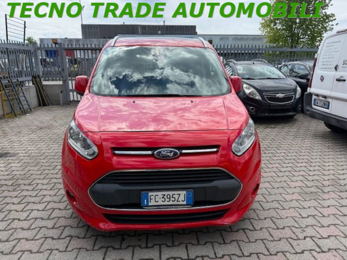 Ford Tourneo Connect 1.5 TDCi 120 CV Powershift Titanium (2)