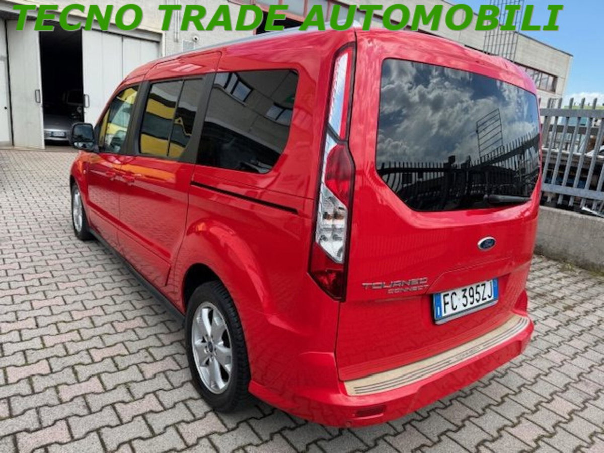 Ford Tourneo Connect 1.5 TDCi 120 CV Powershift Titanium (6)
