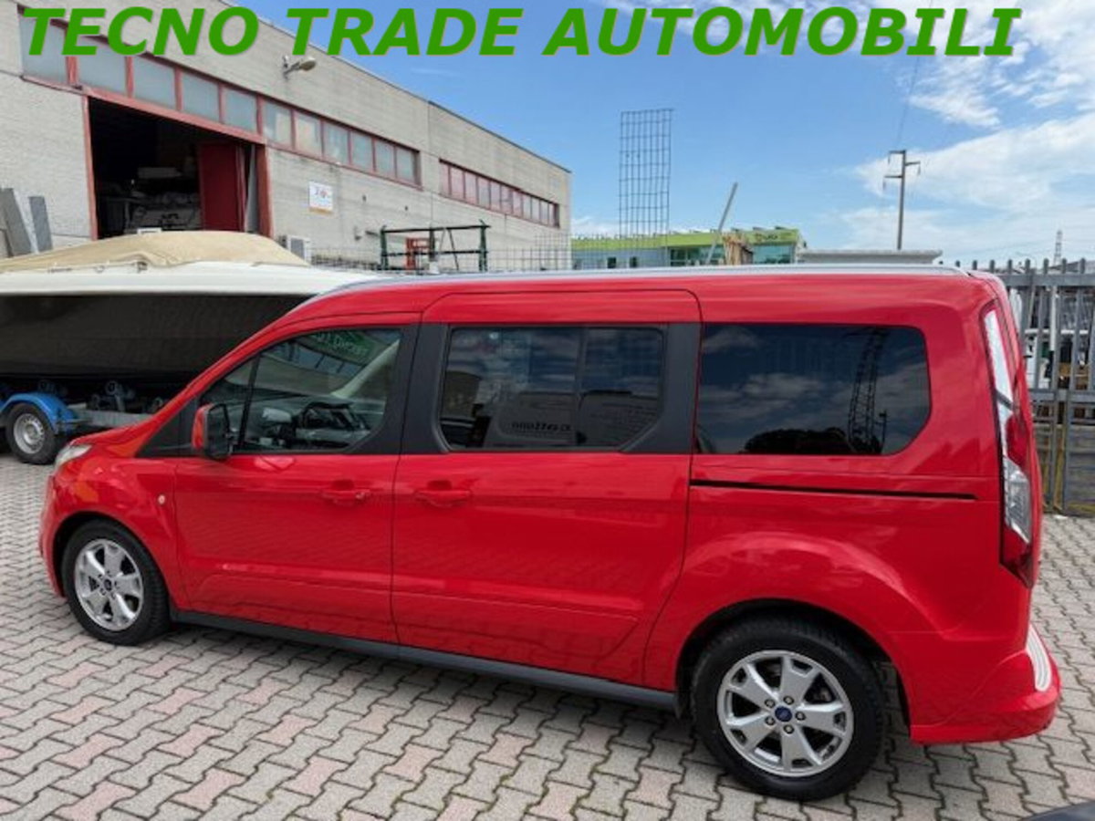 Ford Tourneo Connect 1.5 TDCi 120 CV Powershift Titanium (7)