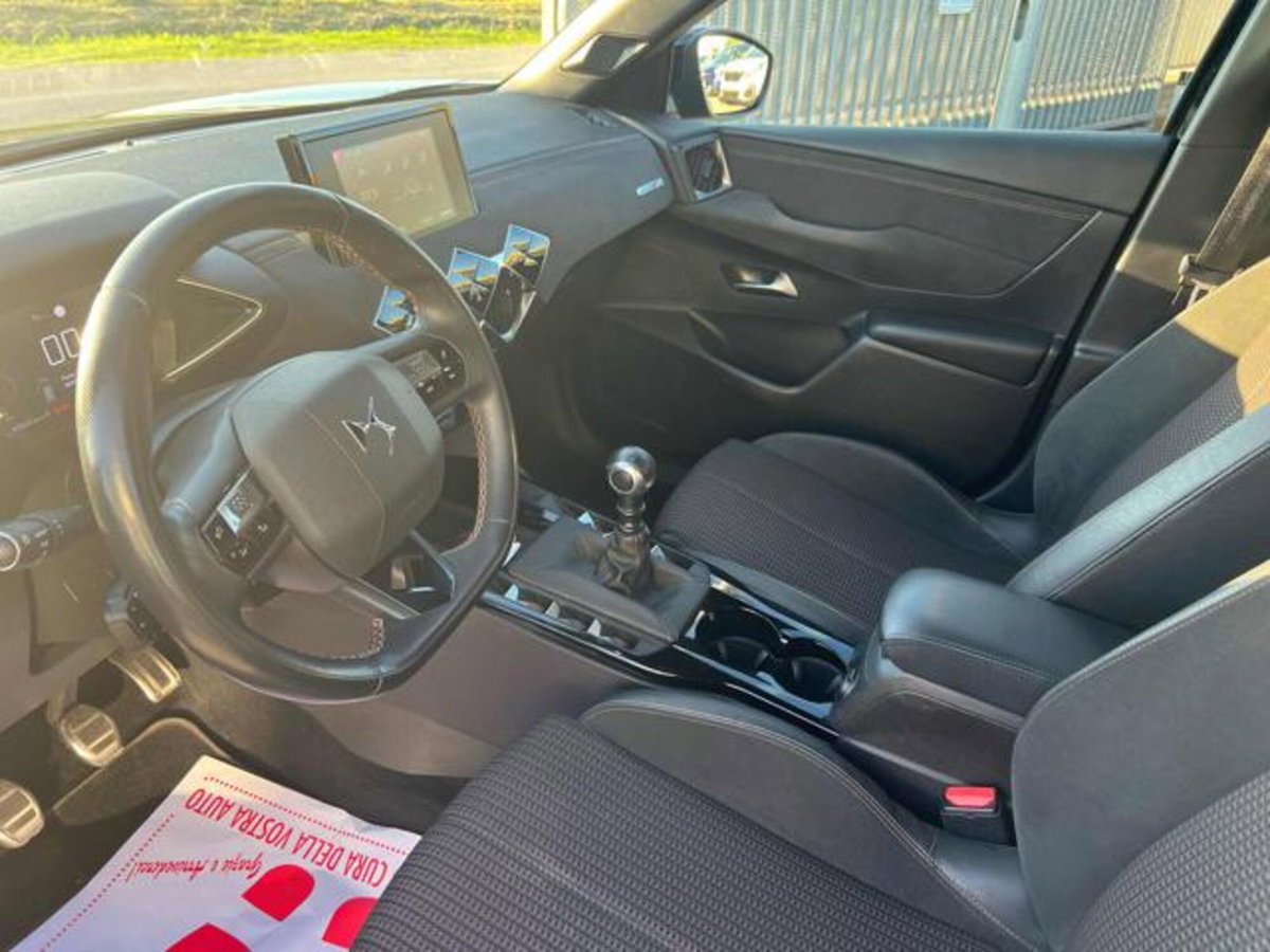 Ds DS 3 DS 3 Crossback BlueHDi 100 Performance Line (13)