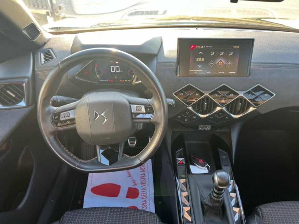 Ds DS 3 DS 3 Crossback BlueHDi 100 Performance Line (14)