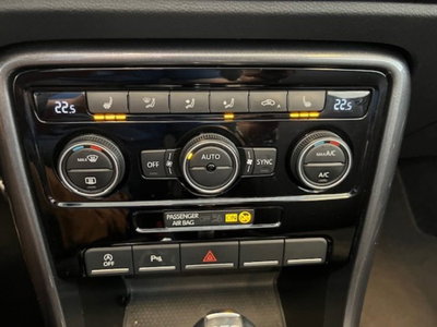 Volkswagen Maggiolino Cabrio 1.2 TSI Design (19)