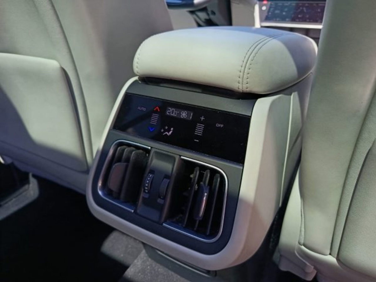 Maserati Grecale .0 mhev Modena 330cv auto (11)