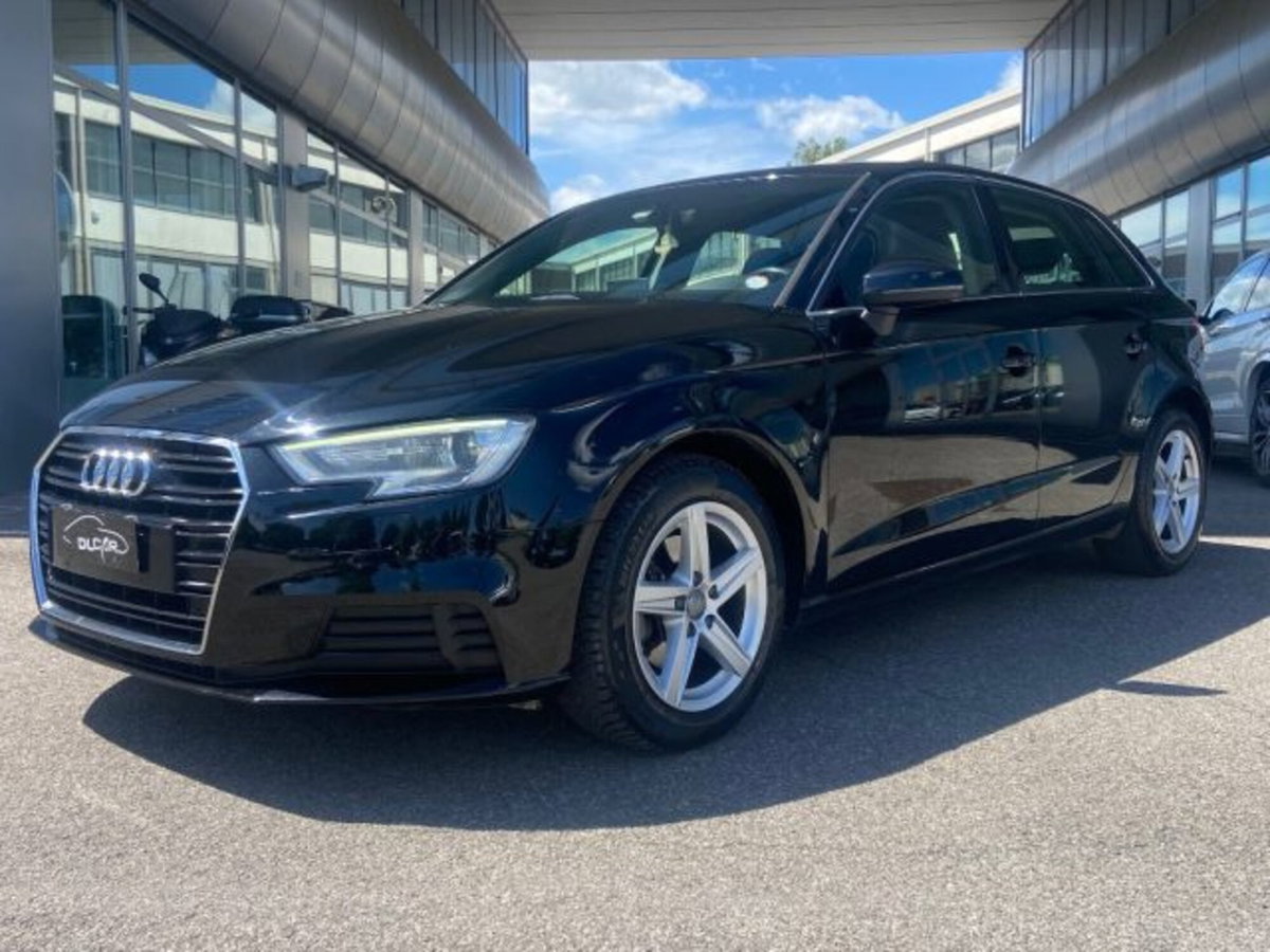Audi A3 Sportback 30 TDI Admired (3)