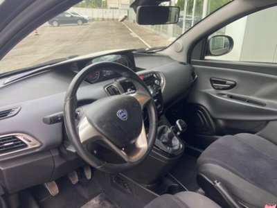 Lancia Ypsilon 1.2 69 CV 5 porte GPL Ecochic Gold (11)